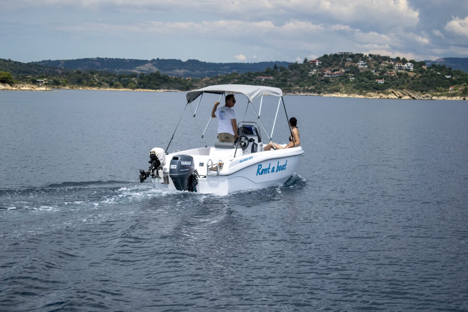 Aqua 5 motorboat, 4.5m, seats 6