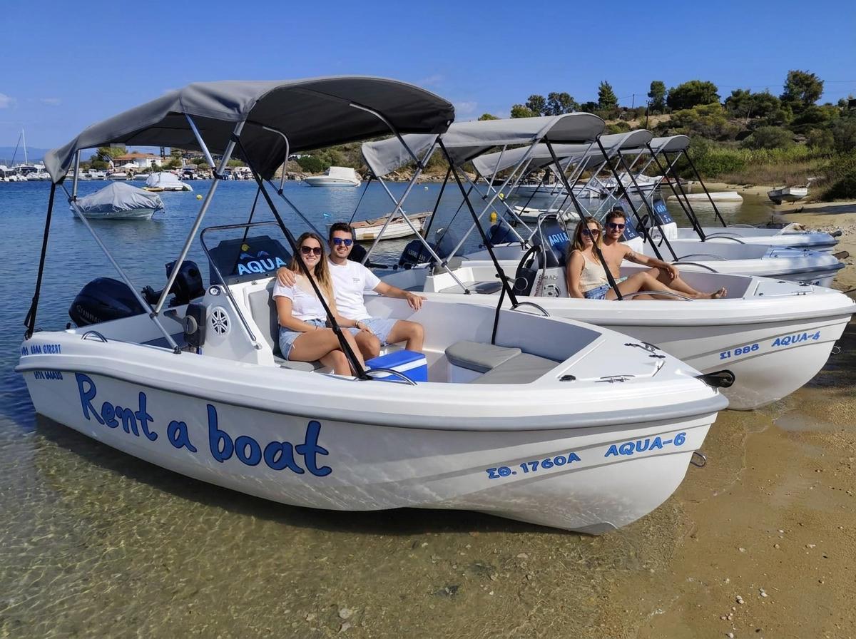 Aqua 6 motorboat, 4.5m, seats 6